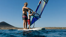 Carica l'immagine nel visualizzatore di Gallery, action_shot