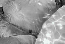 Charger l'image dans la galerie, action_shot