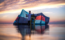 Charger l&#39;image dans la galerie, Dice 2019
