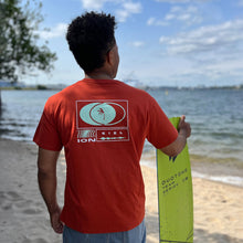 Lade das Bild in den Galerie-Viewer, ION Tee Palm x DESTINATION SS  men 2025