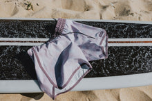 Lade das Bild in den Galerie-Viewer, Damen Boardshorts Mandiri