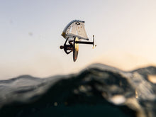 Carica l'immagine nel visualizzatore di Gallery, action_shot