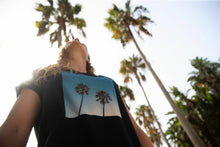 Lade das Bild in den Galerie-Viewer, ION Tee SS Palms WMS 2021
