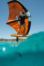 Lade das Bild in den Galerie-Viewer, action_shot