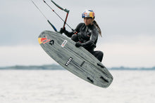 Lade das Bild in den Galerie-Viewer, action_shot