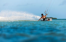 Carica l'immagine nel visualizzatore di Gallery, action_shot