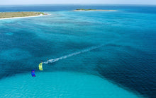 Carica l'immagine nel visualizzatore di Gallery, action_shot