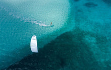 Carica l'immagine nel visualizzatore di Gallery, action_shot