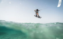 Carica l'immagine nel visualizzatore di Gallery, action_shot