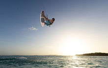 Carica l'immagine nel visualizzatore di Gallery, action_shot