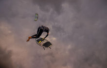 Carica l'immagine nel visualizzatore di Gallery, action_shot