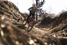 Carica l'immagine nel visualizzatore di Gallery, Maglia MTB Traze a maniche corte da donna